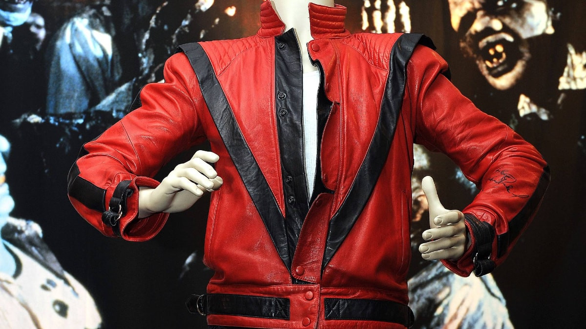 Michael Jackson'ın kırmızı ceketi satışta: İşte biçilen fiyat